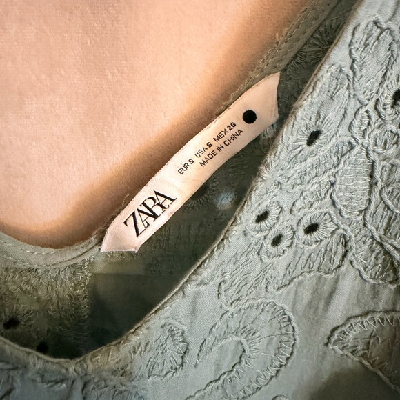Zara Sage Green Eyelet Embroidered Romper - Picture 3 of 3